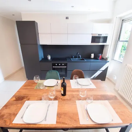 Sium's شقة كومو